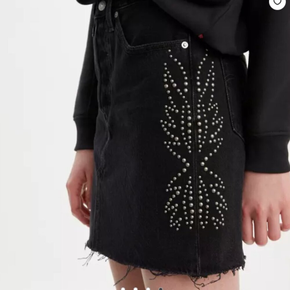 Levi’s High Rise Studded Black Denim Skirt Western Grunge Streetwear Size 25